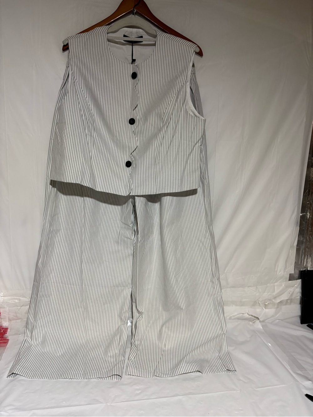 Commense striped Wide-Leg Jumpsuit Vest Set in White and Black